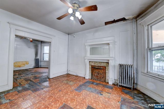249 4th Street, Newark, NJ 07107