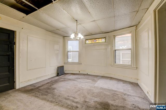 249 4th Street, Newark, NJ 07107