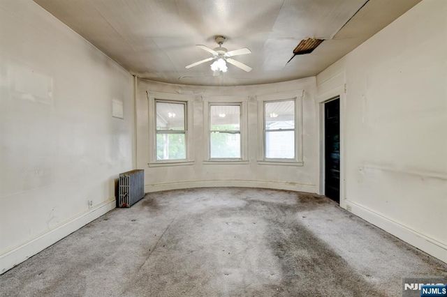 249 4th Street, Newark, NJ 07107