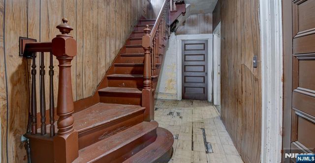 249 4th Street, Newark, NJ 07107