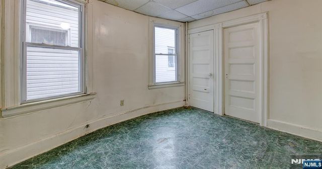 249 4th Street, Newark, NJ 07107