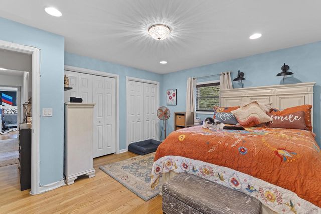 11456 N Solar AVENUE, Mequon, WI 53097