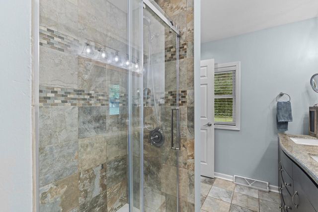 11456 N Solar AVENUE, Mequon, WI 53097