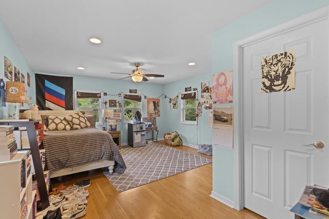 11456 N Solar AVENUE, Mequon, WI 53097