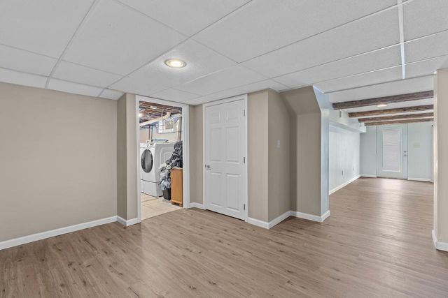 11456 N Solar AVENUE, Mequon, WI 53097