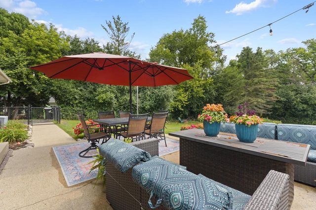 11456 N Solar AVENUE, Mequon, WI 53097