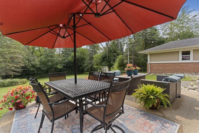 11456 N Solar AVENUE, Mequon, WI 53097