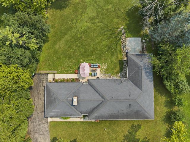 11456 N Solar AVENUE, Mequon, WI 53097