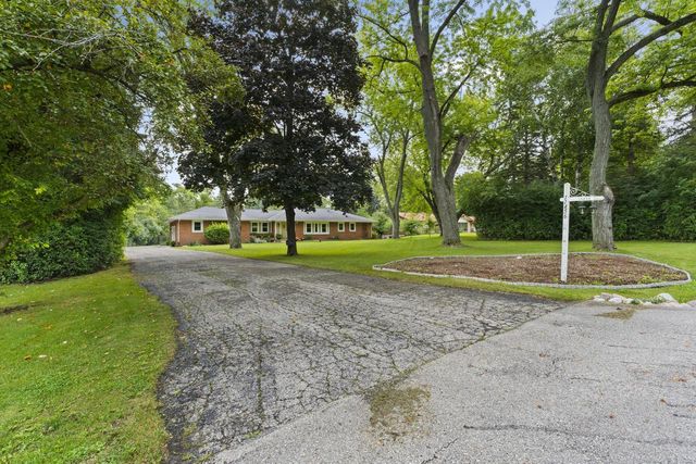 11456 N Solar AVENUE, Mequon, WI 53097