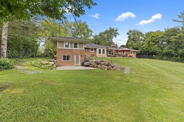 11456 N Solar AVENUE, Mequon, WI 53097