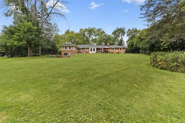 11456 N Solar AVENUE, Mequon, WI 53097