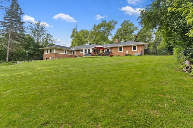 11456 N Solar AVENUE, Mequon, WI 53097