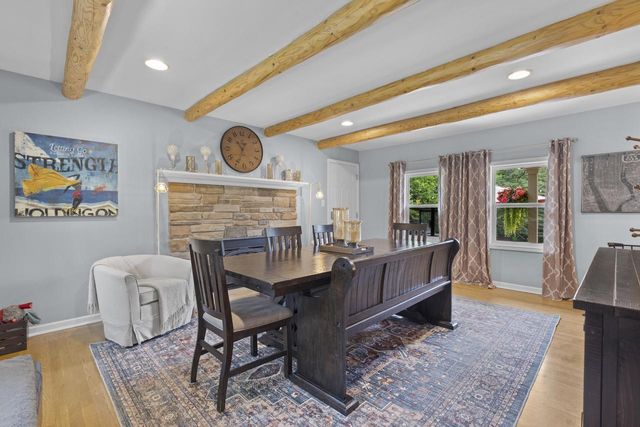 11456 N Solar AVENUE, Mequon, WI 53097