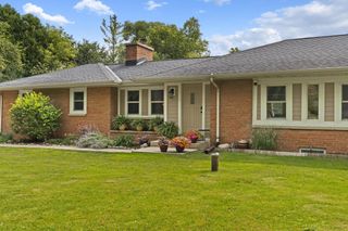 11456 N Solar AVENUE, Mequon, WI 53097