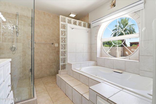 4601 W GOLDEN Lane, Glendale, AZ 85302