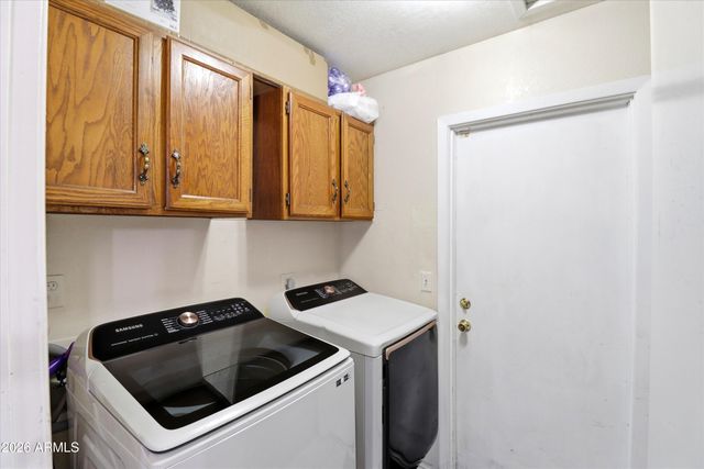 4601 W GOLDEN Lane, Glendale, AZ 85302