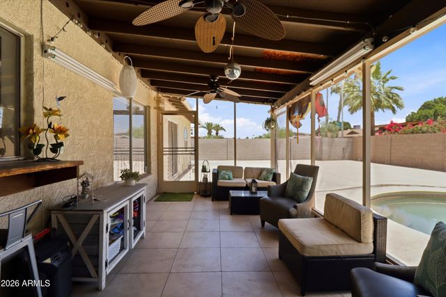 4601 W GOLDEN Lane, Glendale, AZ 85302