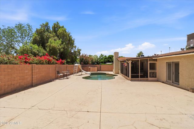 4601 W GOLDEN Lane, Glendale, AZ 85302