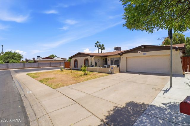 4601 W GOLDEN Lane, Glendale, AZ 85302