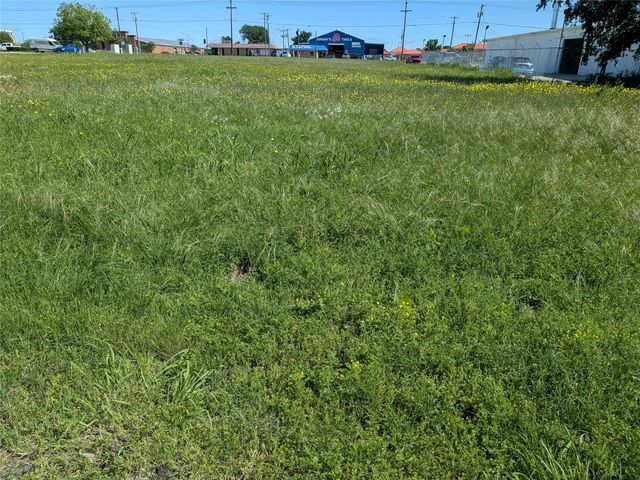 6200 Huddleston Street, Haltom City, TX 76137