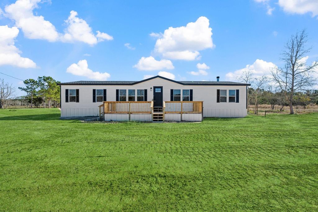 1193 County Road 3011, Dayton, TX 77535