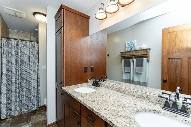 1308 4th Street NW, Kasson, MN 55944