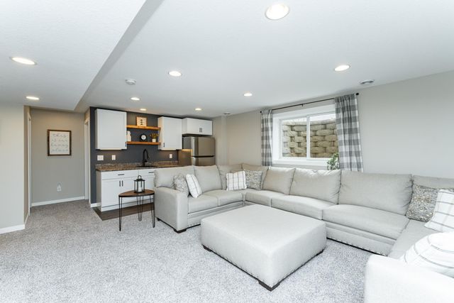 1308 4th Street NW, Kasson, MN 55944