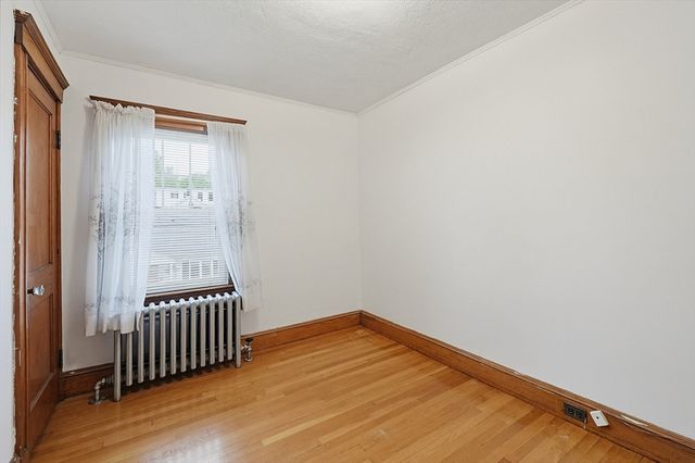 86 Hawthorne St, Boston, MA 02131