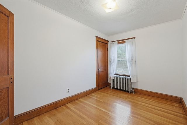 86 Hawthorne St, Boston, MA 02131
