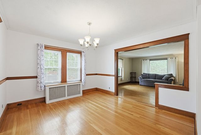 86 Hawthorne St, Boston, MA 02131