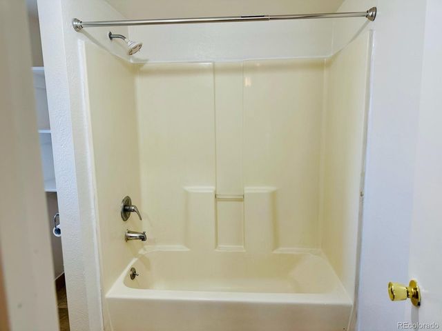 131 10th St, Alamosa, CO 81101