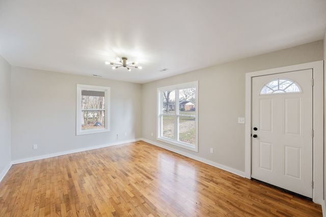 366 Kentucky Ave, S, Parsons, TN 38363