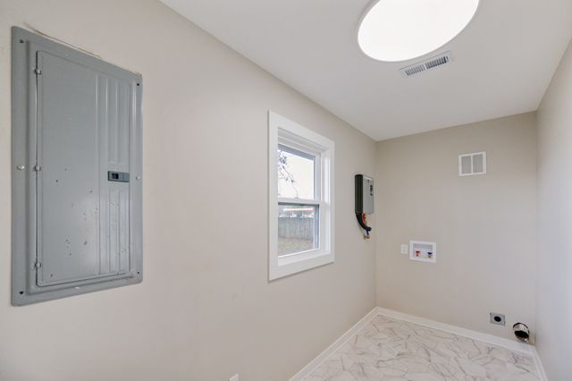 366 Kentucky Ave, S, Parsons, TN 38363