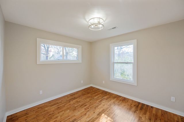 366 Kentucky Ave, S, Parsons, TN 38363