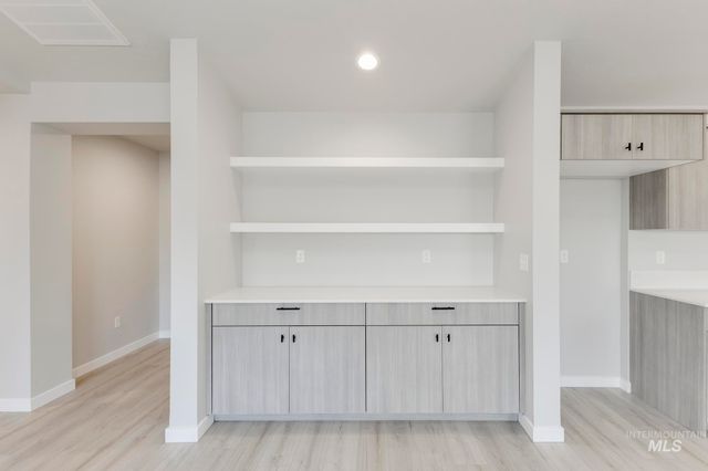 1071 Woods Bog Ave, Middleton, ID 83644