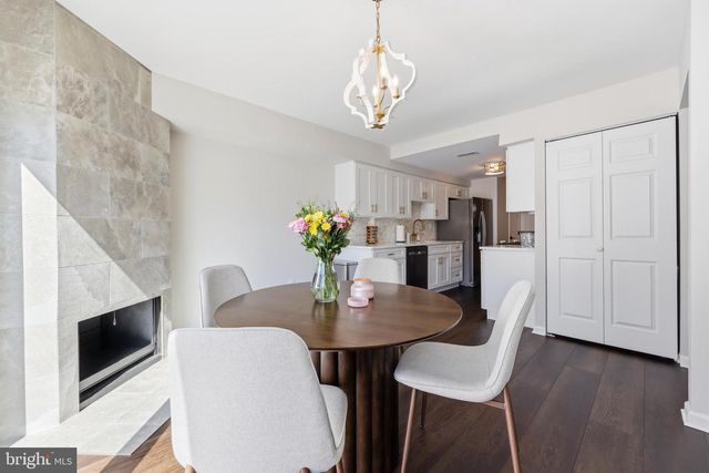 262 GRISSCOM CT, Marlton, NJ 08053