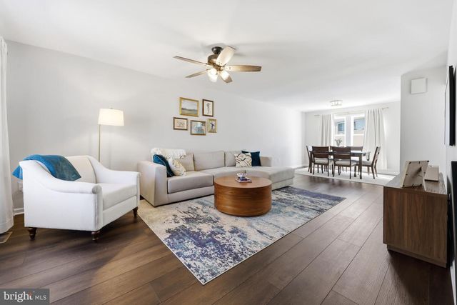 262 GRISSCOM CT, Marlton, NJ 08053