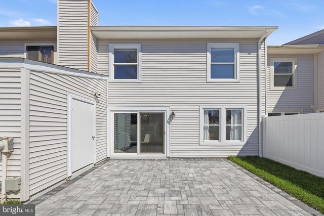 262 GRISSCOM CT, Marlton, NJ 08053