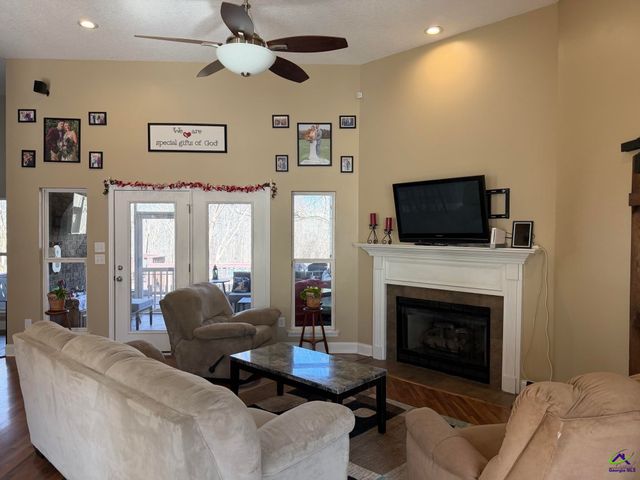 159 Jockey Lane, Cochran, GA 31014