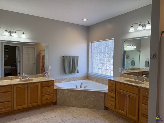 159 Jockey Lane, Cochran, GA 31014