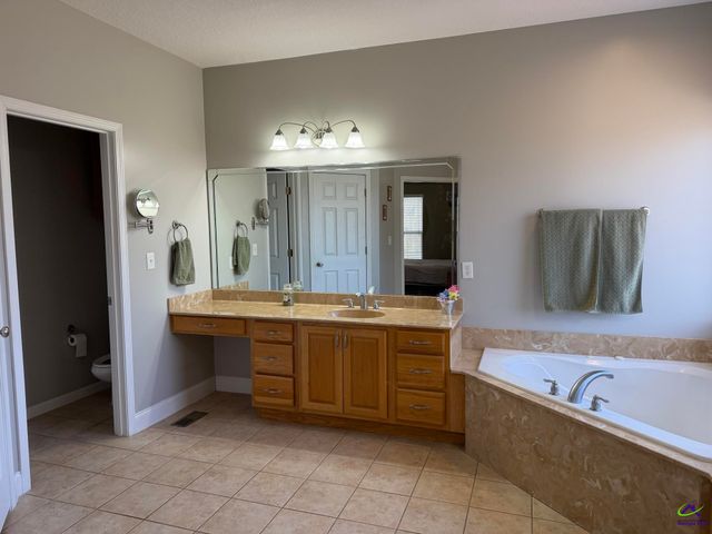 159 Jockey Lane, Cochran, GA 31014