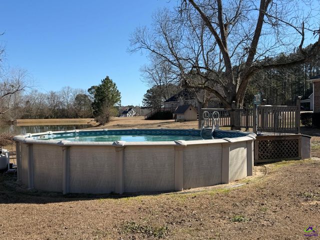 159 Jockey Lane, Cochran, GA 31014