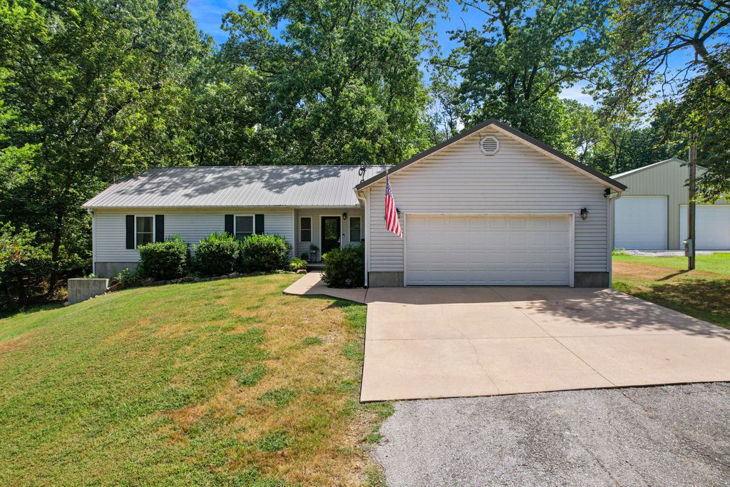 32106 S 603 Lane, Grove, OK 74344