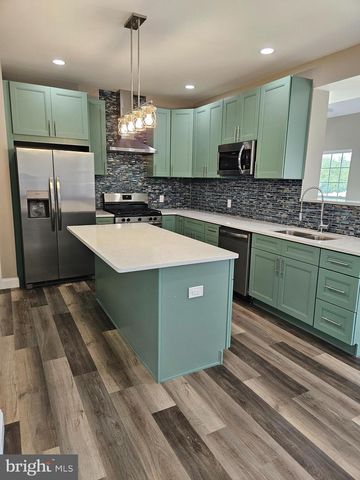 2 DEERFIELD, Seabrook, NJ 08302