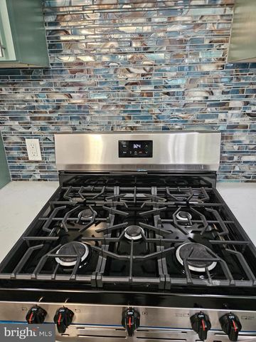 2 DEERFIELD, Seabrook, NJ 08302