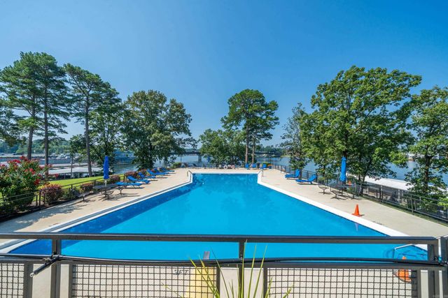 740 Weston Rd Apt 810, Hot Springs, AR 71913