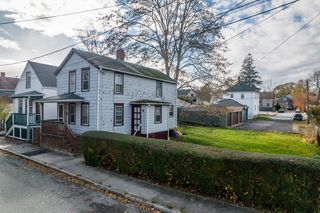 19 Jenney St, New Bedford, MA 02740