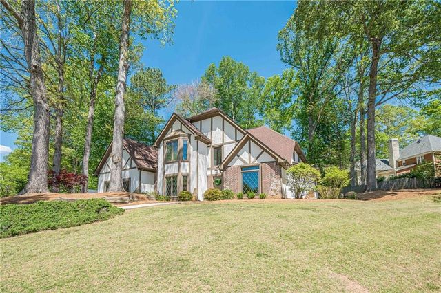 205 Chiswick Close, Johns Creek, GA 30022