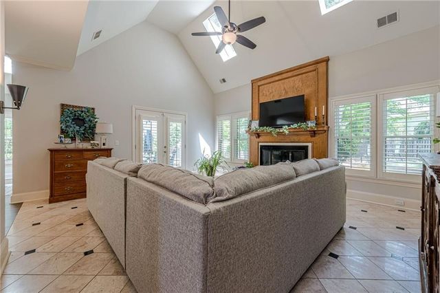 205 Chiswick Close, Johns Creek, GA 30022