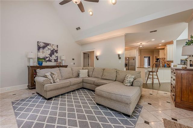 205 Chiswick Close, Johns Creek, GA 30022